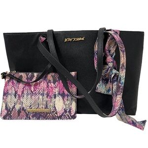 Betsey Johnson Large Black Leather Tote w/ Attached Wristlet – GUC